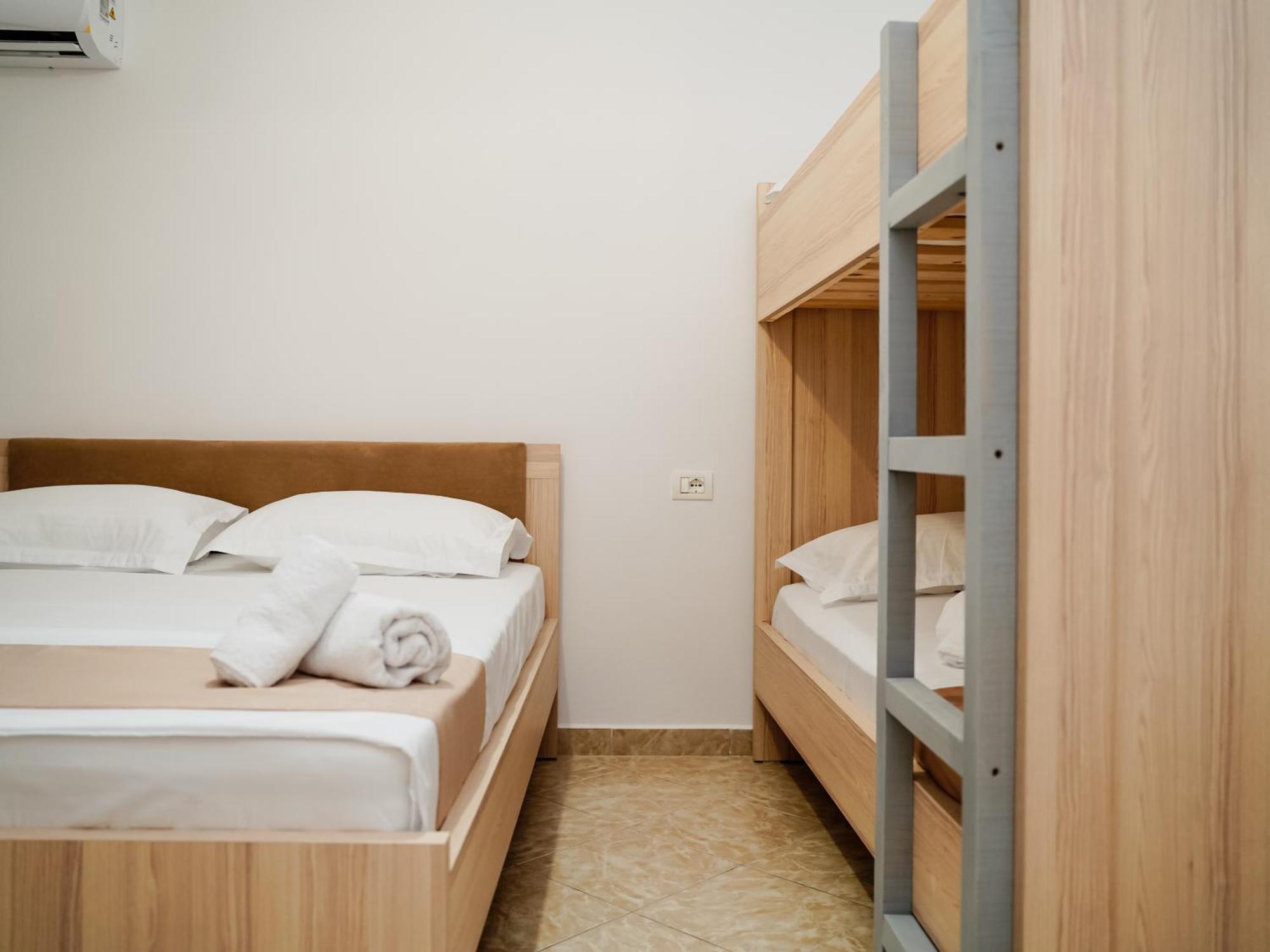 Hotel Deve Mar Borsh